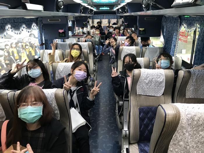 1100410-參加高中美術班考試