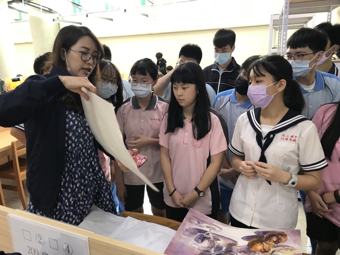 1100410-參加高中美術班考試