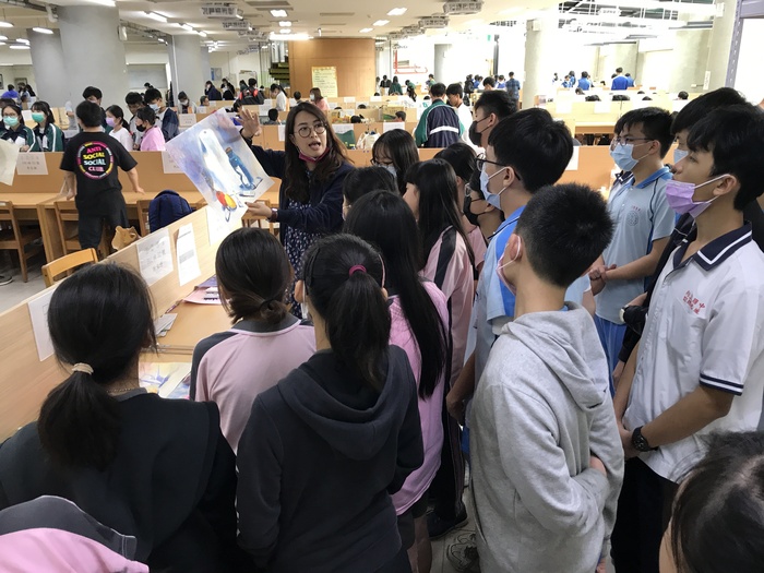1100410-參加高中美術班考試