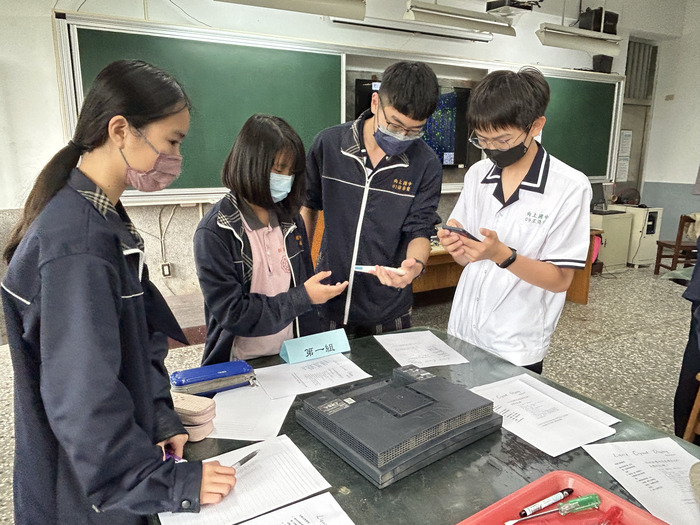 20230330「顯示器大揭密」課程活動