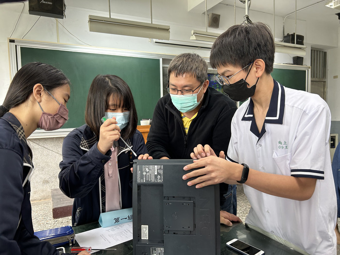20230330「顯示器大揭密」課程活動