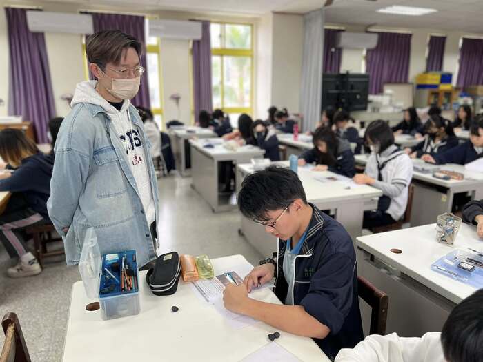 楊振華老師之素描專題講座