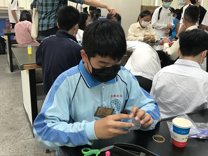 20211207興大附中資優學生FUN科學