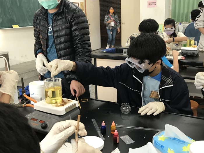 20211207興大附中資優學生FUN科學