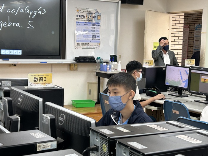 20221025興大附中資優學生FUN科學