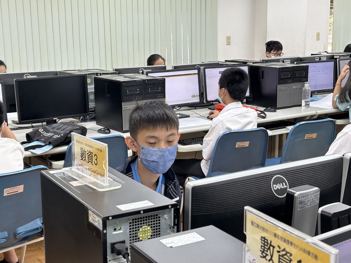 20221025興大附中資優學生FUN科學