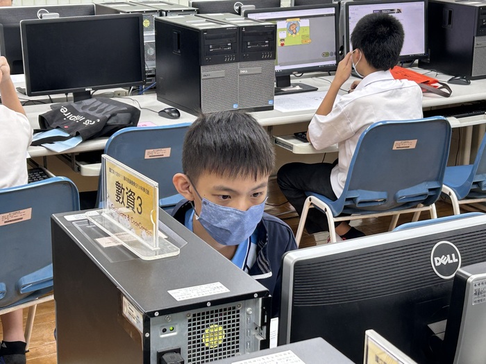 20221025興大附中資優學生FUN科學