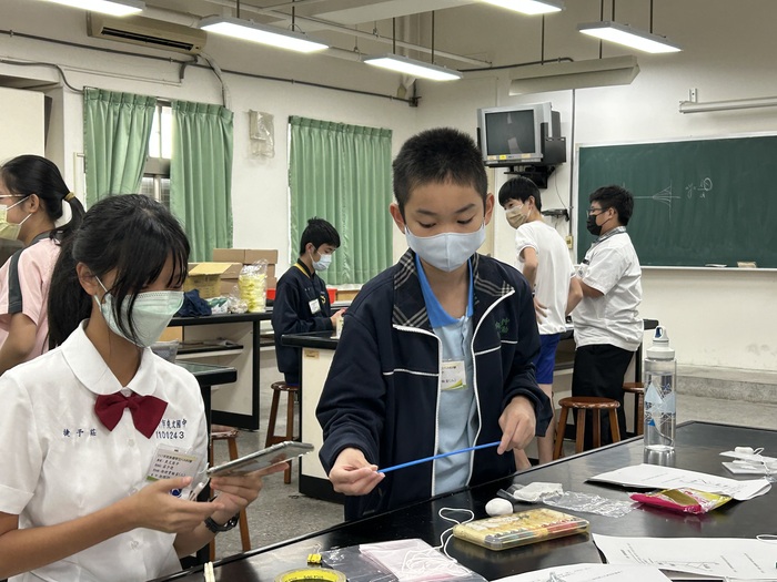 20221025興大附中資優學生FUN科學