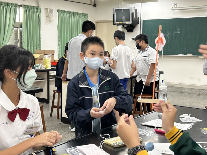 20221025興大附中資優學生FUN科學