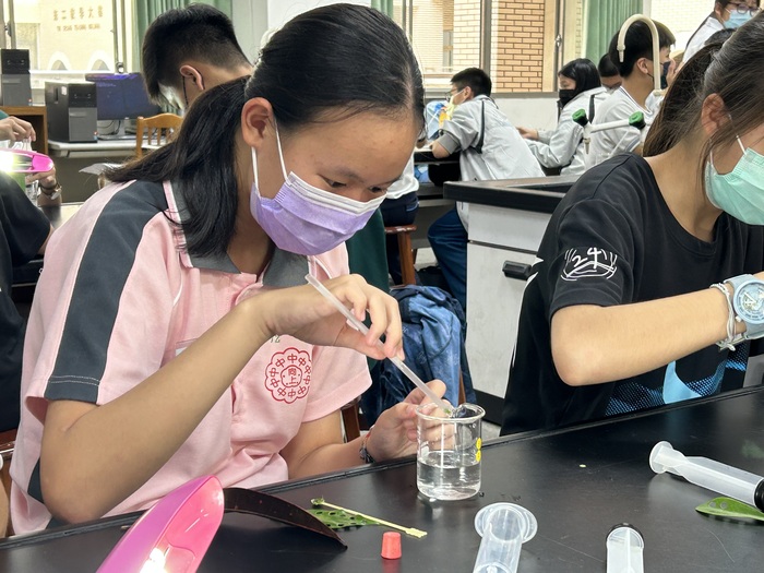 20221025興大附中資優學生FUN科學