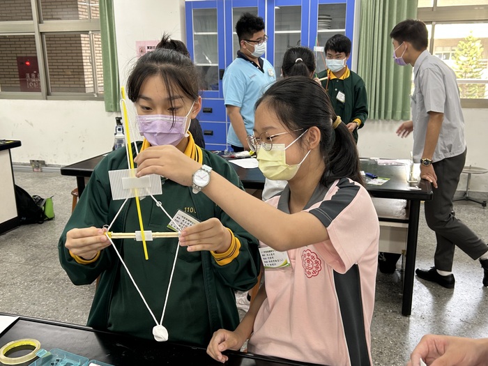 20221025興大附中資優學生FUN科學
