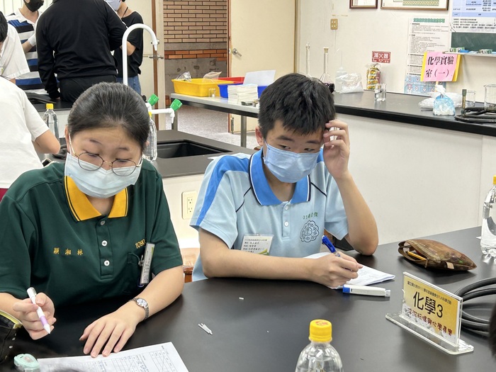 20221025興大附中資優學生FUN科學