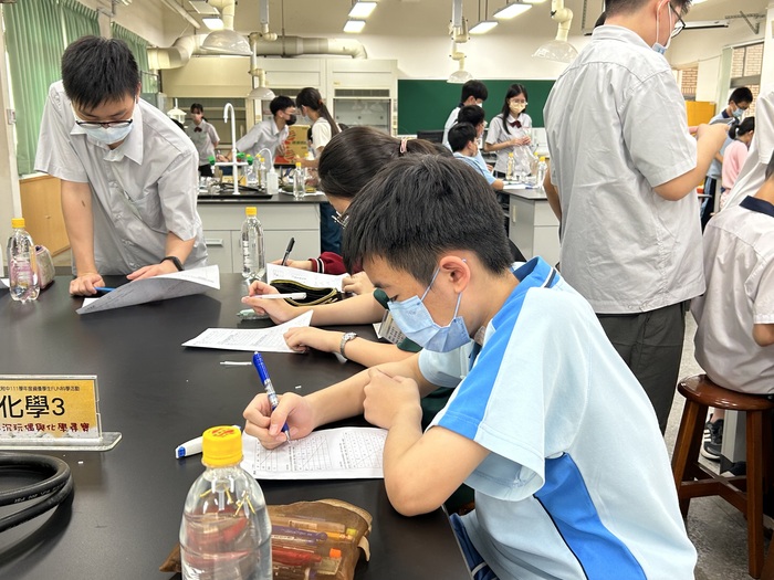 20221025興大附中資優學生FUN科學