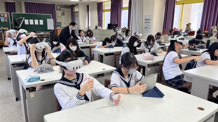 吳俊學老師之VR藝術講座