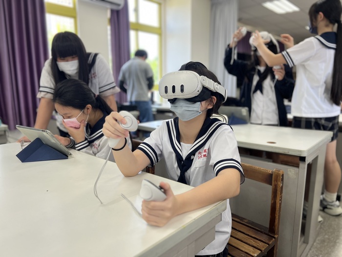 吳俊學老師之VR藝術講座