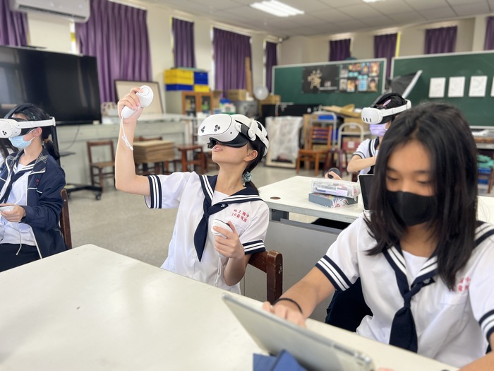 吳俊學老師之VR藝術講座